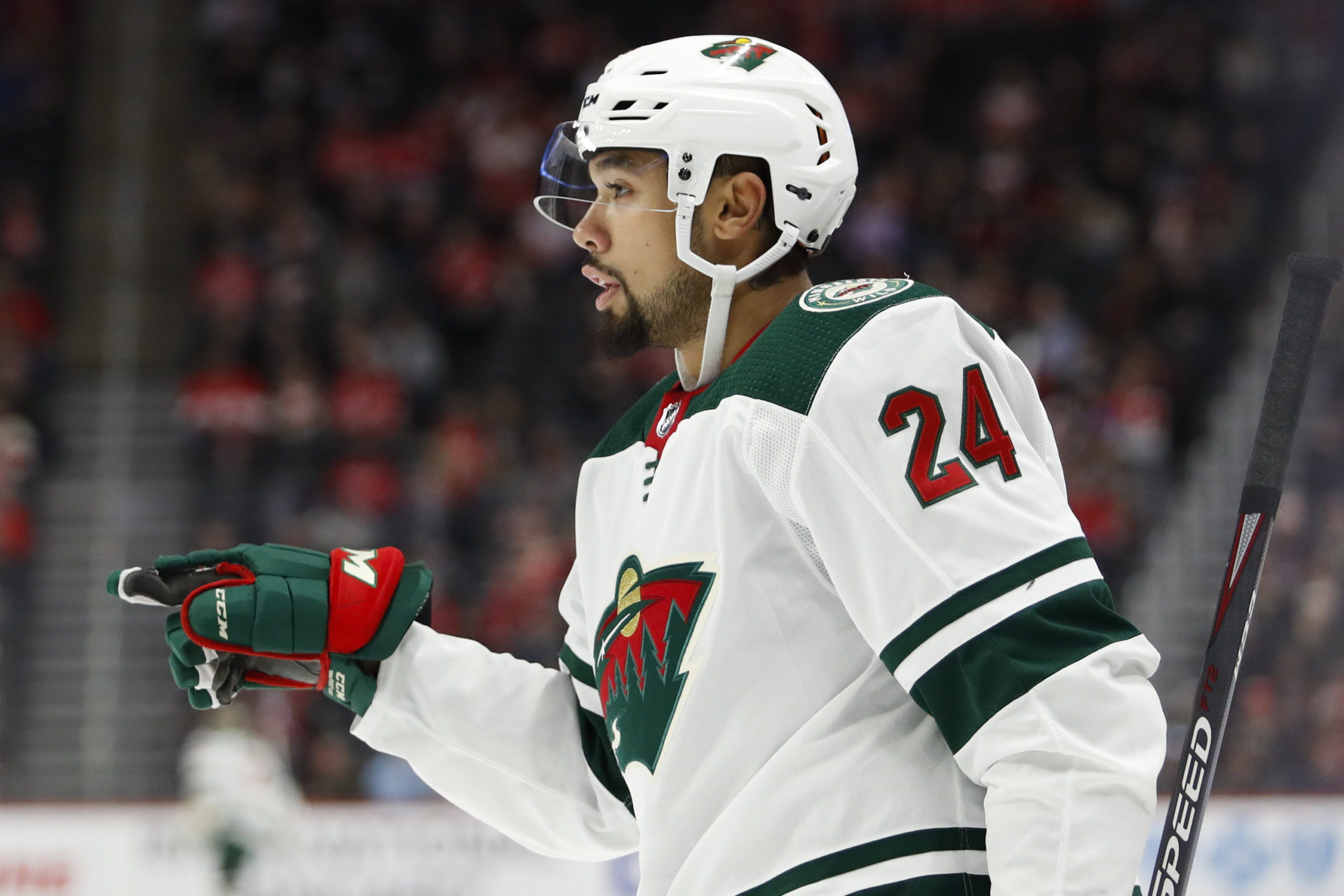 Nick Bjugstad signs 1-year, $900K deal to remain with Wild next season